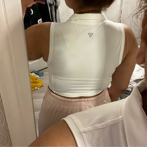 Aritzia Polo - Picture 5 of 5